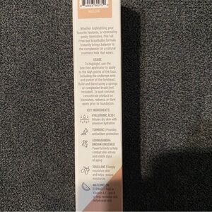 Womens light concealer